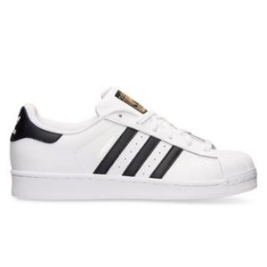 Women’s superstar Adidas court casual sneaker